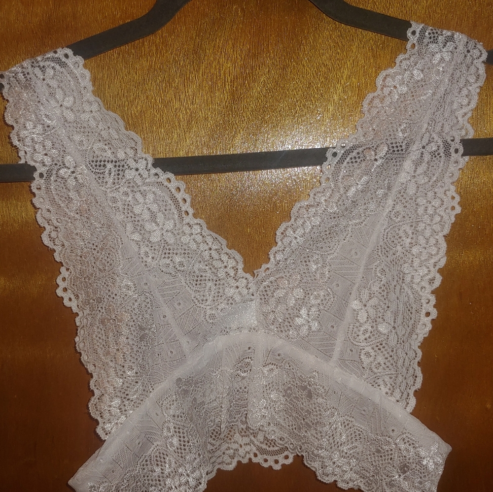 Women's Deep V Sexy Lace Ultra Thin Bra - Picture 2 of 4